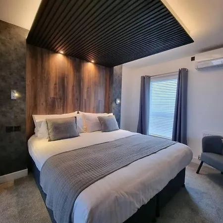 Apartment Stunning New Seafront