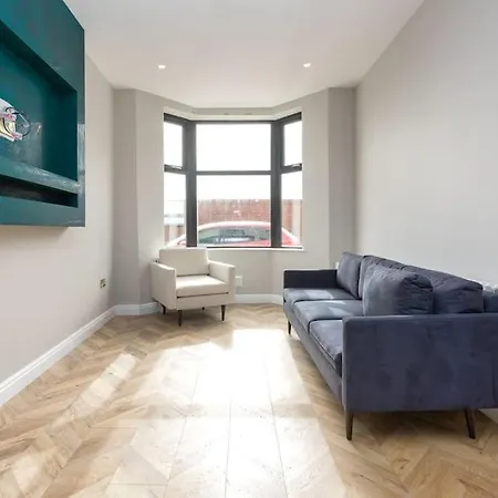 Apartment 4br House - Close To Attractions Blackpool