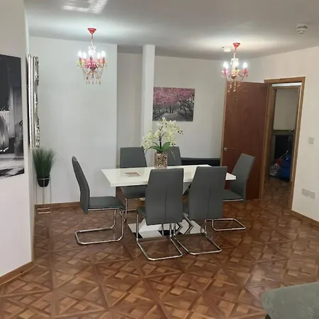 Apartment Luna Church Conversion 1 *