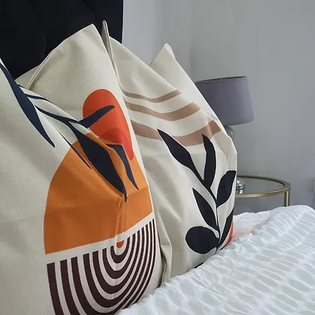 Holiday home Only Family Groups - Pets For Free - Sleeps 8 - Sofabed