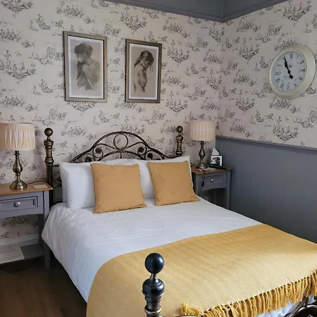 Guest house J's Mayfair 3*