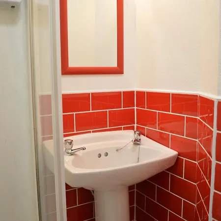 Ayrton House Apartment