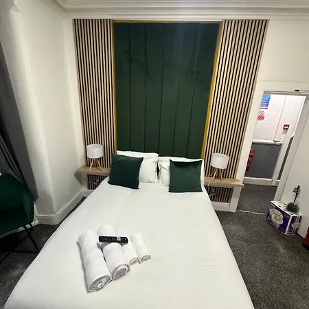 Tropical Heaven By Luxe Apartment Blackpool