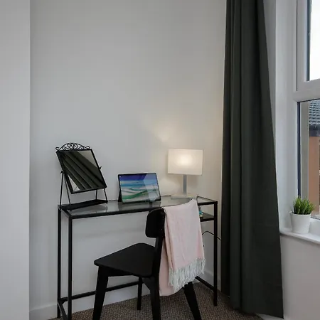 Springfield Spacious Comfort Apartment