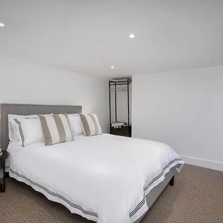 Apartment Springfield Spacious Comfort