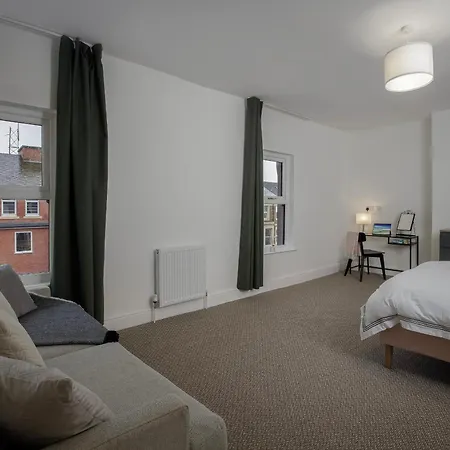 Springfield Spacious Comfort * Blackpool