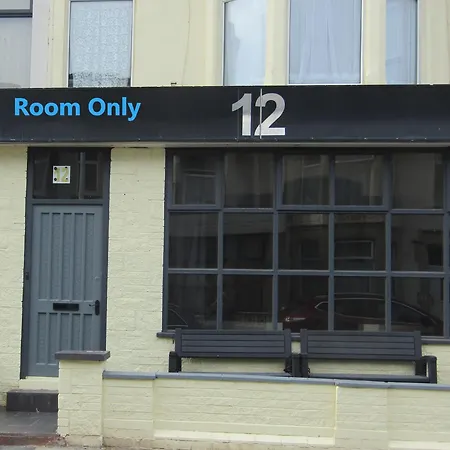 Bed & Breakfast No12 South Shore 3*