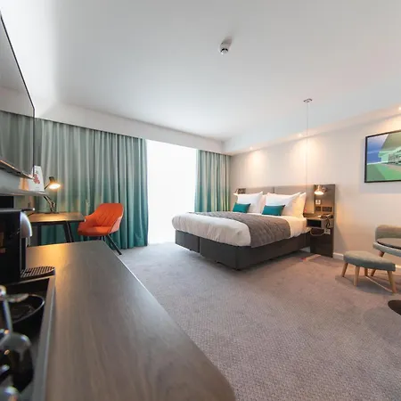 酒店 By Ihg 4*