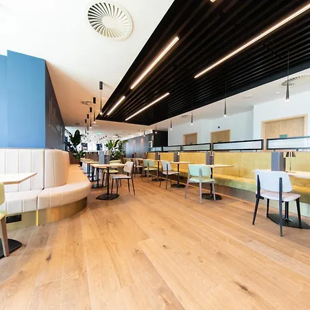 酒店 By Ihg
