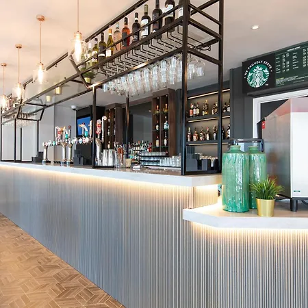酒店 By Ihg 4*
