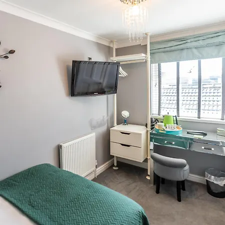 The Kenley 4* Blackpool