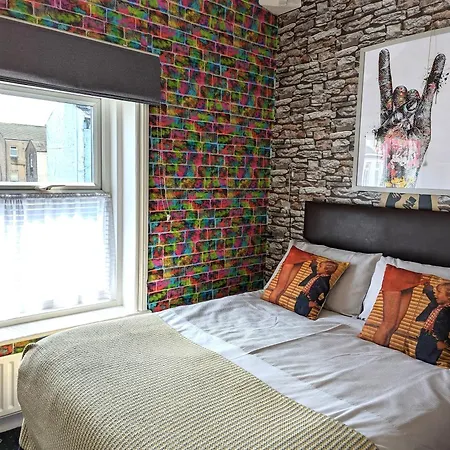 머큐리 B&B