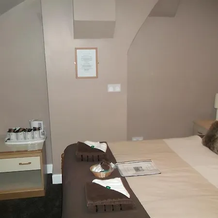 Bed and breakfast Atlantis 3*