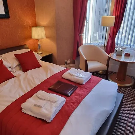 Hotel Newholme 2*