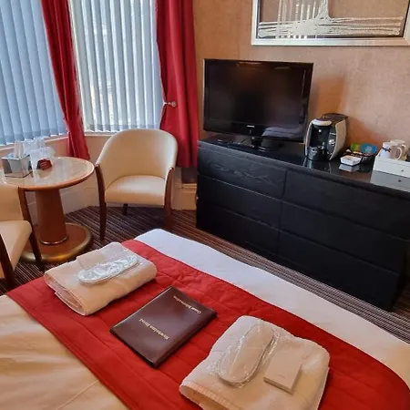 Newholme Hotel 2*