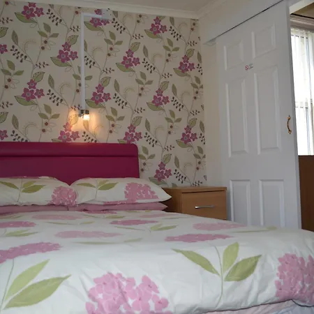 Ayrton House Apartment