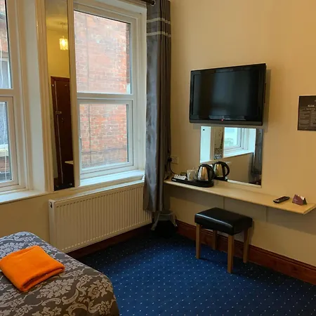 Hotel Tropics Blackpool