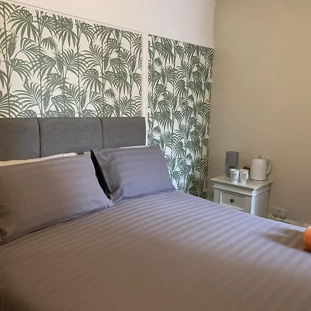 Hotel Tropics 3*