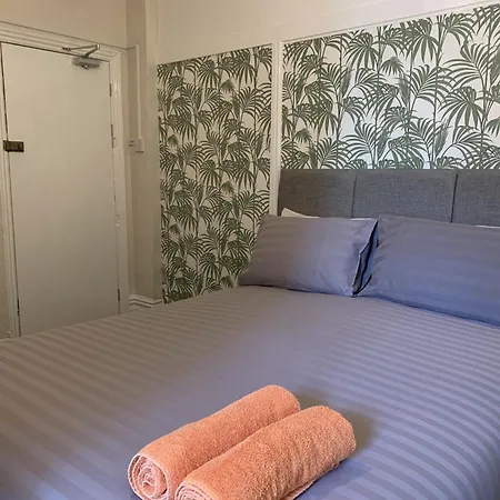 Hotel Tropics 3*