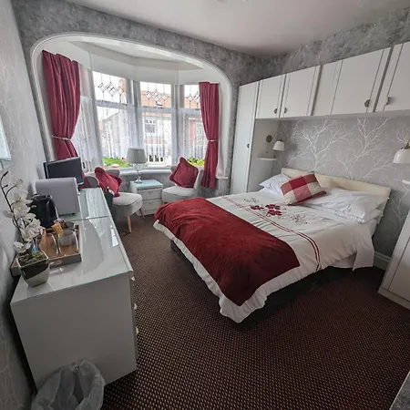 Hesketh 3* Blackpool