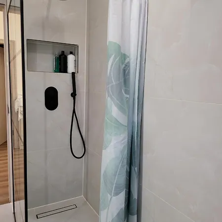 Country Style Modern Self Catering 3 Bedroom In * Blackpool