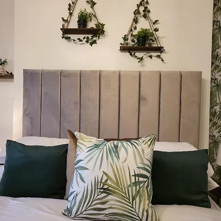 Country Style Modern Self Catering 3 Bedroom In *