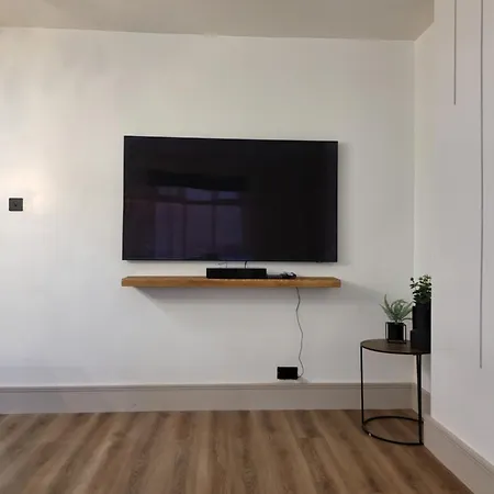 Country Style Modern Self Catering 3 Bedroom In *