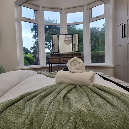 Country Style Modern Self Catering 3 Bedroom In Holiday home *