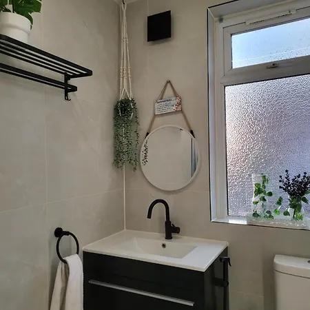 Country Style Modern Self Catering 3 Bedroom In *