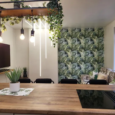 Country Style Modern Self Catering 3 Bedroom In * Blackpool