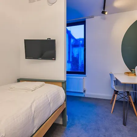 Art Hotel 2*