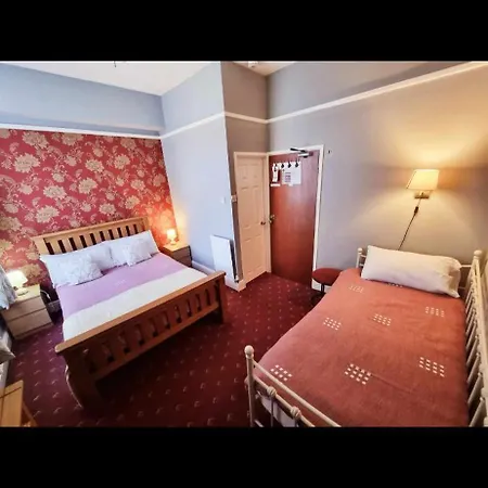 The Montclair 3*