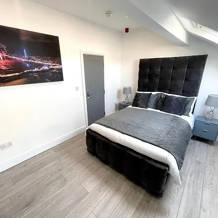 Osborne Luxury Hot Tub And Jacuzzi * Blackpool