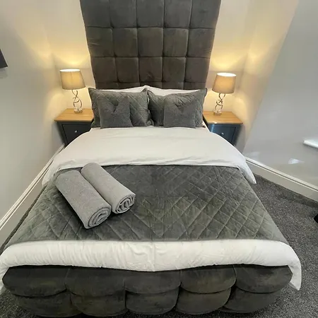 Osborne Luxury Hot Tub And Jacuzzi Apartment *