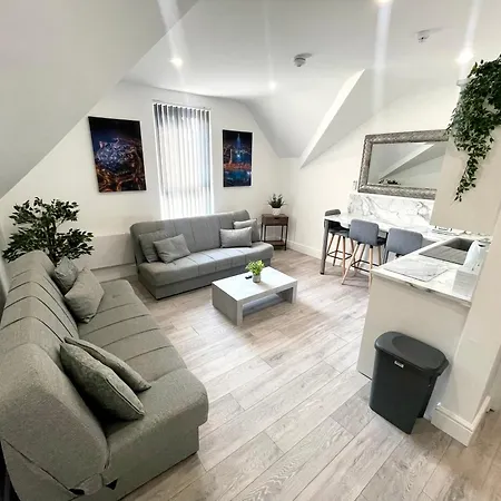 Apartment Osborne Luxury Hot Tub And Jacuzzi *