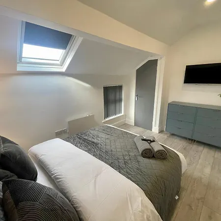 Osborne Luxury Hot Tub And Jacuzzi * Blackpool
