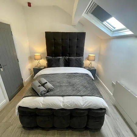 Osborne Luxury Hot Tub And Jacuzzi Apartment