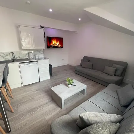 Apartment Osborne Luxury Hot Tub And Jacuzzi *