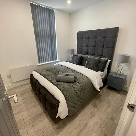 Osborne Luxury Hot Tub And Jacuzzi Apartment Blackpool