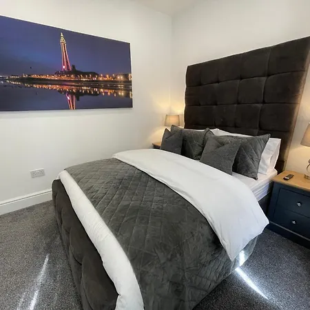 Osborne Luxury Hot Tub And Jacuzzi Blackpool