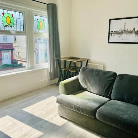 Jesmond Apartment
