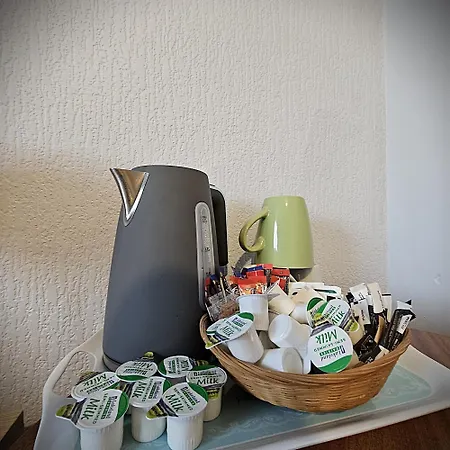 Denville Pensión 3*