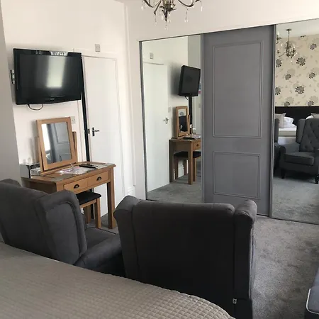 Guest house Edenfield Number 42 Blackpool