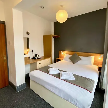 Alumhurst Guest house 3*