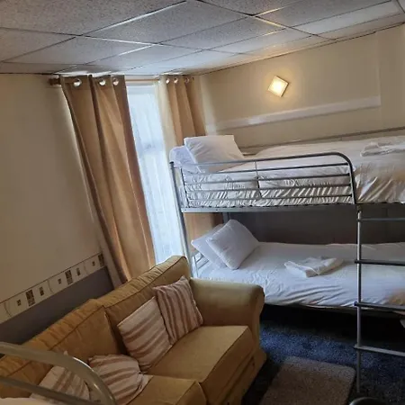 Funky Towers Hotel 3*