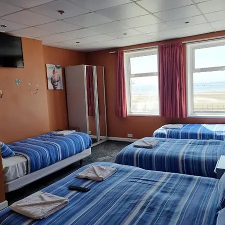 Funky Towers 3*