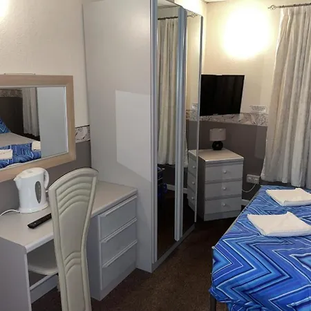 Funky Towers Hotel 3*