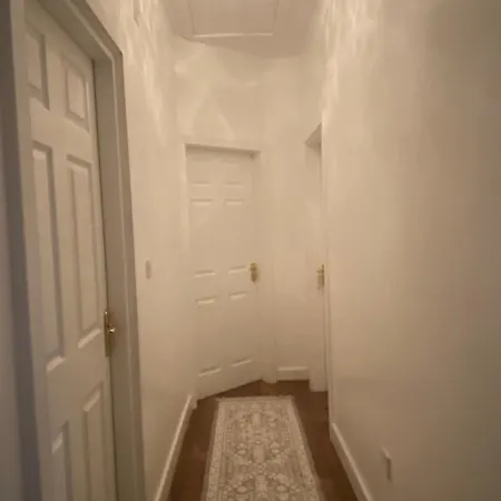 New 2 Bedroom Flat In Apartment