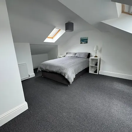 Theo 150 Meters From The Winter Gardens Large Groups Welcome Apartment *