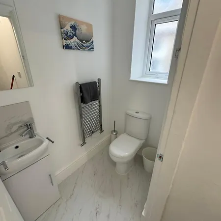 Apartment Theo 150 Meters From The Winter Gardens Large Groups Welcome Blackpool